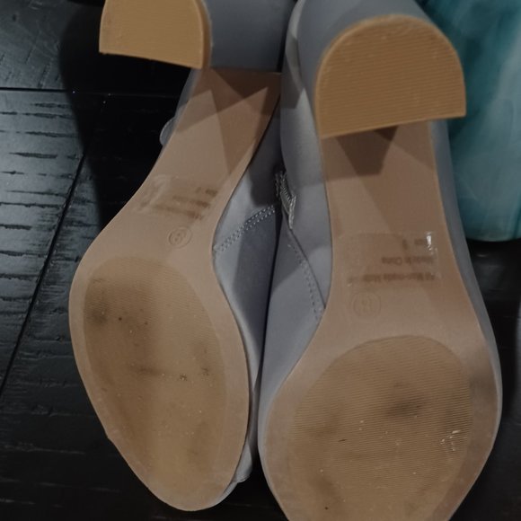 New Women Wild Diva Satin Peep Toe Block Heel Bootie Size 8 - Picture 4 of 7